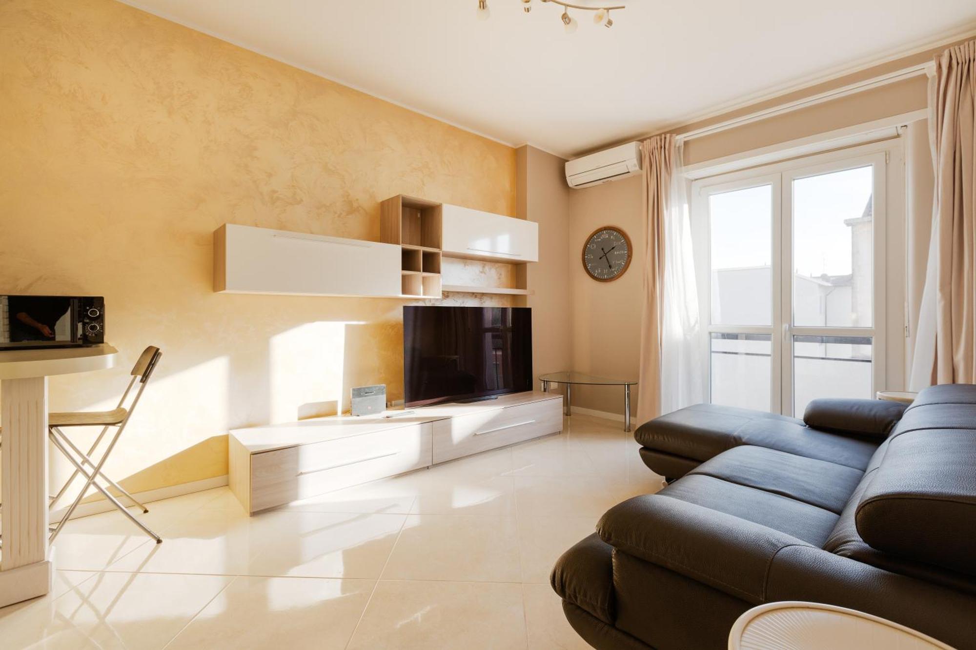 Niguarda Bright Apartment W/ Balcony Милано Екстериор снимка